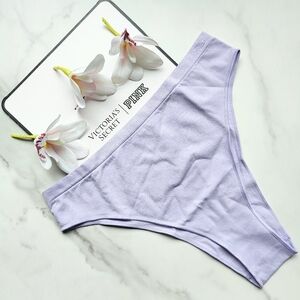 NWT PINK VICTORIA'S SECRET SEAMLESS SMOOTH BRAZILIAN PANTY IN PASTEL LILAC SMALL
